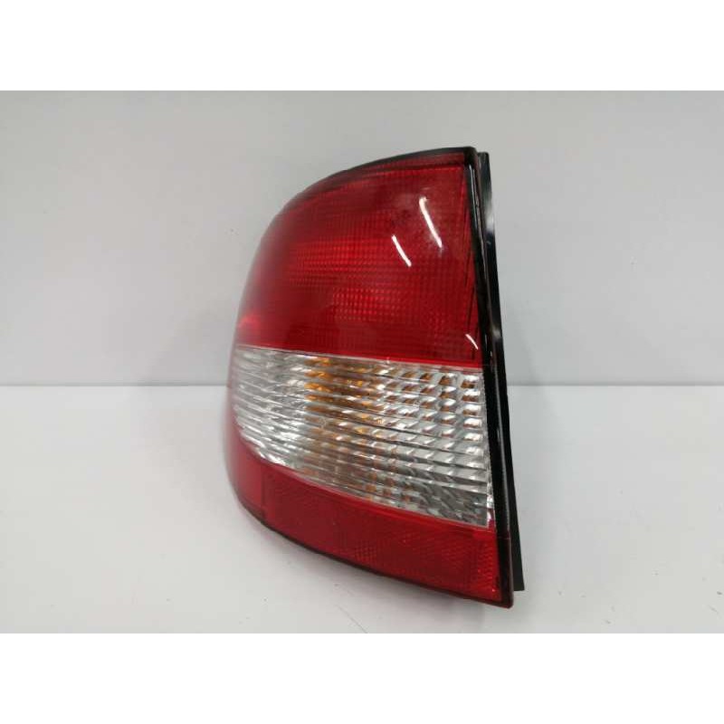 Recambio de piloto trasero izquierdo para renault megane i fase 2 classic (la..) referencia OEM IAM 89301490  