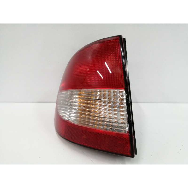 Recambio de piloto trasero izquierdo para renault megane i fase 2 classic (la..) referencia OEM IAM 89301490  