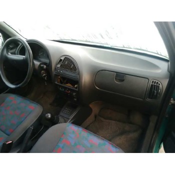 citroën saxo del año 2000