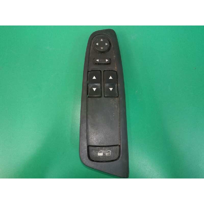 Recambio de mando elevalunas delantero izquierdo para fiat stilo multi wagon (192) 1.9 jtd 115 referencia OEM IAM   