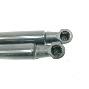 Recambio de amortiguadores maletero / porton para toyota yaris active referencia OEM IAM 689600W621 689500W641 