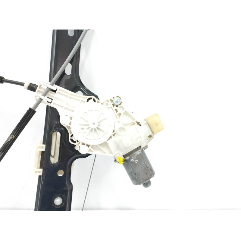 ELEVALUNAS DELANTERO IZQUIERDO 7067795