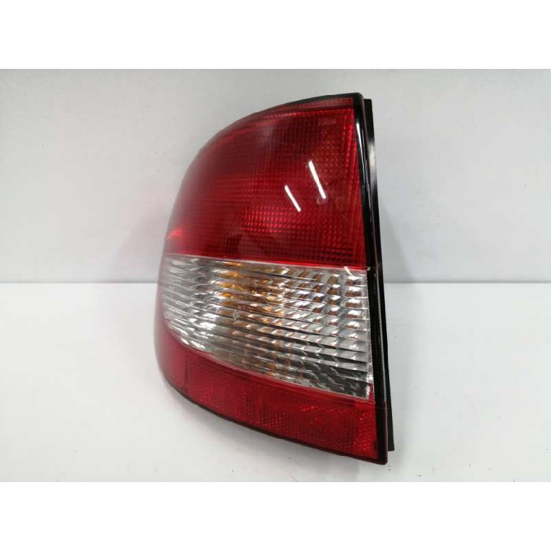 Recambio de piloto trasero izquierdo para renault megane i fase 2 classic (la..) referencia OEM IAM 89301490  