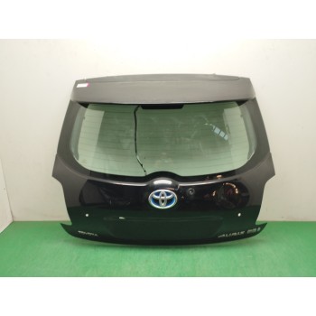 PORTON TRASERO NECESITA REPARACION 