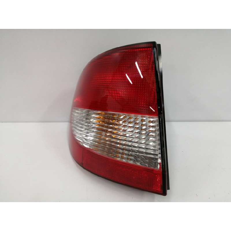 Recambio de piloto trasero izquierdo para renault megane i fase 2 classic (la..) referencia OEM IAM 89301490  