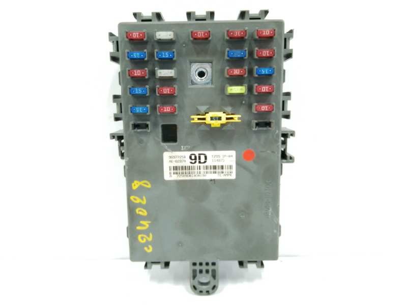 Recambio de caja reles / fusibles para chevrolet aveo 1.2 cat referencia OEM IAM 95977258  