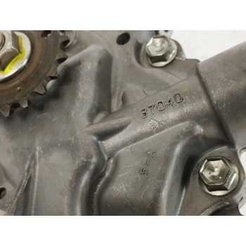 Recambio de bomba aceite para toyota auris hybrid active referencia OEM IAM 37040  
