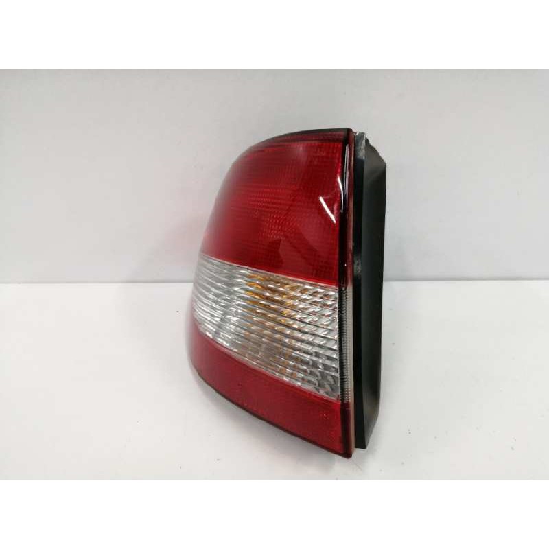 Recambio de piloto trasero izquierdo para renault megane i fase 2 classic (la..) referencia OEM IAM 89301490  