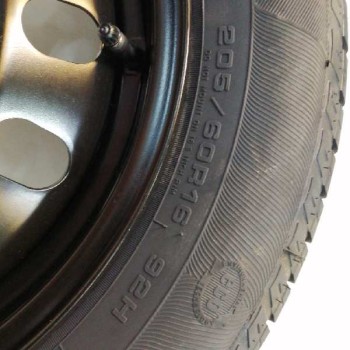 Recambio de neumatico repuesto para peugeot 407 sw 1.6 hdi referencia OEM IAM 5401N9 6,5JX16H2 ET44 