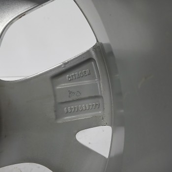 Recambio de llanta para citroën c4 grand picasso (2013 - ...) 1.6 hdi / bluehdi 115 referencia OEM IAM 9677089777 6,5JX16CH5 ET4