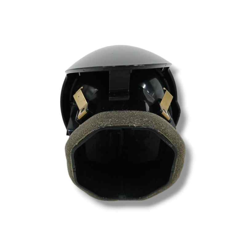 REJILLA AIREADORA LADO DERECHO