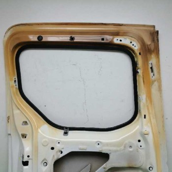 Recambio de puerta lateral corredera izquierda para peugeot partner kombi 1.6 blue-hdi fap referencia OEM IAM 9006L9  