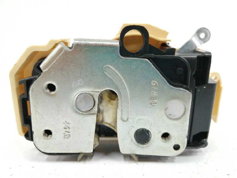 Recambio de cerradura puerta delantera derecha para fiat panda (319) 1.2 cat referencia OEM IAM 520184640  