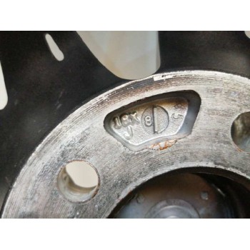 Recambio de llanta para seat leon sc (5f5) 2.0 16v tsi referencia OEM IAM VERTINI RFS1.8 8JX18 ET45 BLACK TINTED