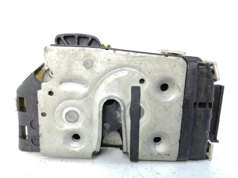 Recambio de cerradura puerta trasera izquierda para dodge caliber se referencia OEM IAM 04589415AF  