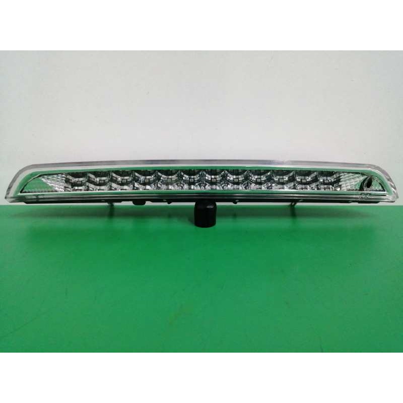Recambio de luz central de freno para peugeot 308 referencia OEM IAM 9688016380  