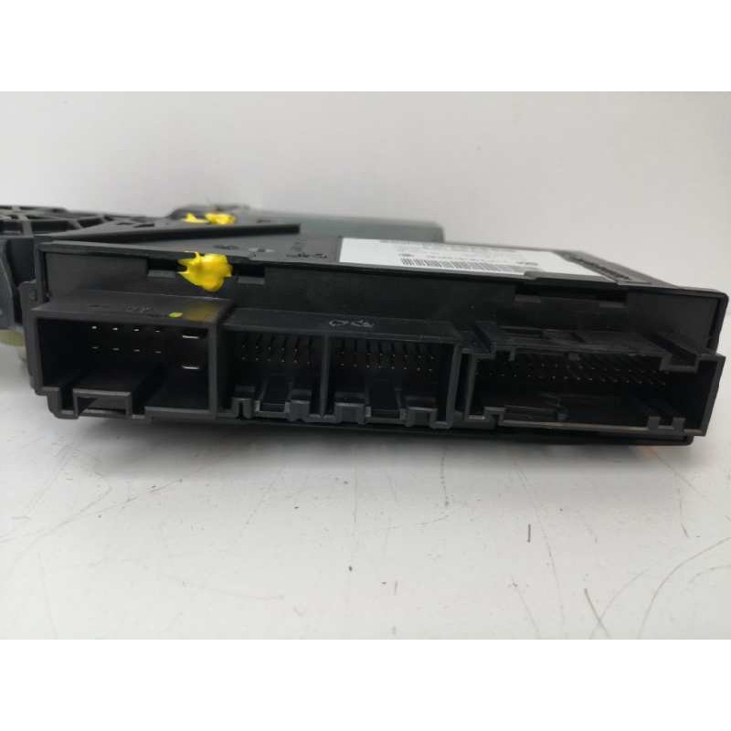 MOTOR ELEVALUNAS DELANTERO IZQUIERDO 0130821764 3D2959792E