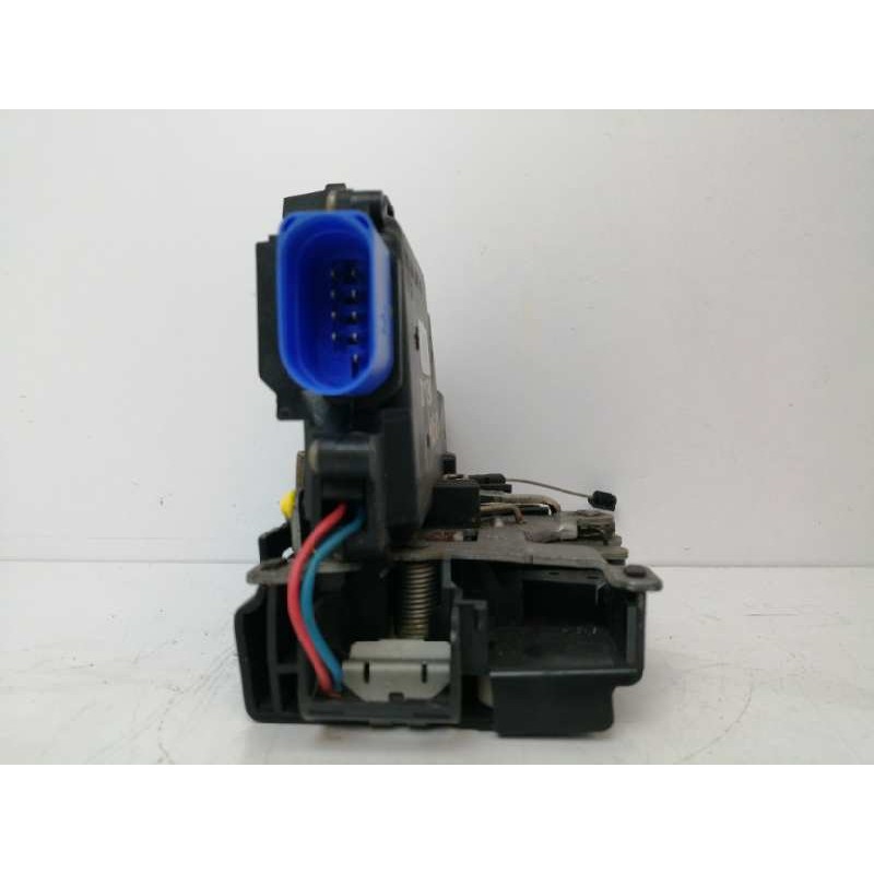 CERRADURA PUERTA DELANTERA IZQUIERDA VEHICULO INGLES