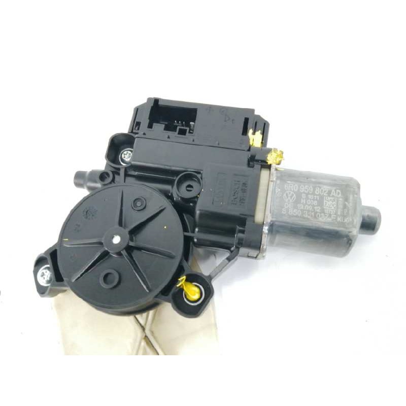 ELEVALUNAS DELANTERO DERECHO 0130822530