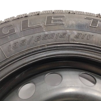 Recambio de neumatico repuesto para para varios modelos referencia OEM IAM RRC110007 6,5JX15 5H 5X100