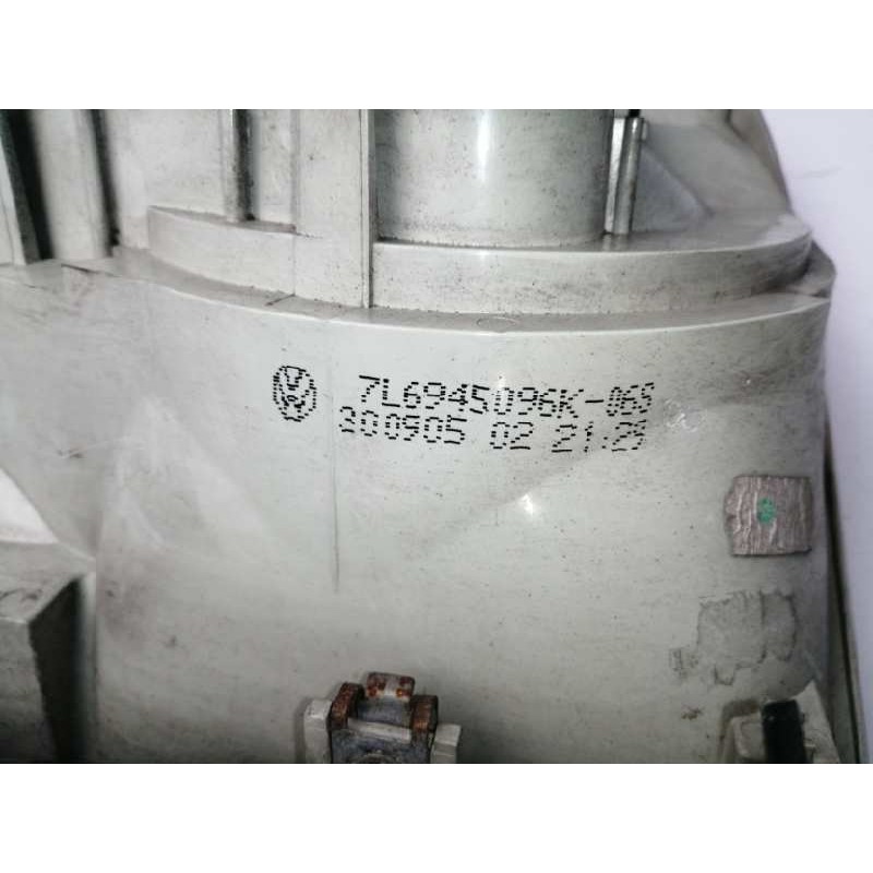 PILOTO TRASERO DERECHO 28258002