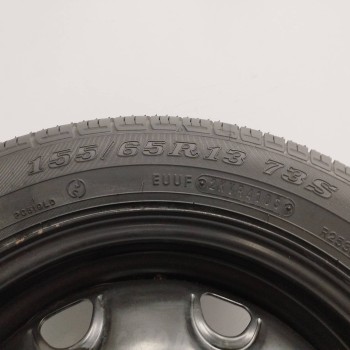 Recambio de neumatico repuesto para para varios modelos referencia OEM IAM  4,5JX13 4H 4X100