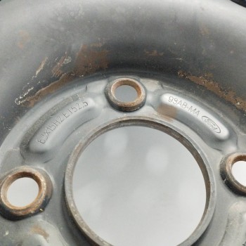 Recambio de neumatico repuesto para para varios modelos referencia OEM IAM 98ABMA 6JX15H2 ET52,5 4H 4X110