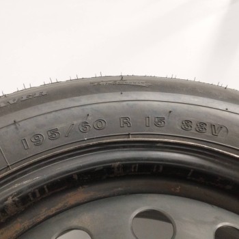 Recambio de neumatico repuesto para para varios modelos referencia OEM IAM 98ABMA 6JX15H2 ET52,5 4H 4X110