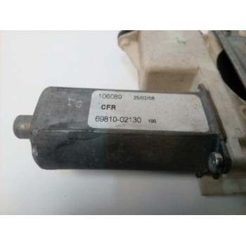Recambio de elevalunas delantero derecho para toyota corolla (e12) 1.4 c monovolumen referencia OEM IAM TIJERA 6981002130 CARIBE