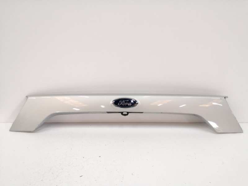 Recambio de moldura para ford kuga (cbs) referencia OEM IAM GJ54S43404A TRASERA PORTON PLATA