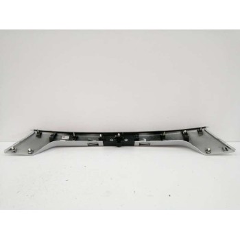 Recambio de moldura para ford kuga (cbs) referencia OEM IAM GJ54S43404A TRASERA PORTON PLATA