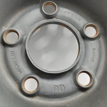 Recambio de neumatico repuesto para para varios modelos referencia OEM IAM  6J15H2 ET49 5H 5X110