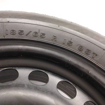 Recambio de neumatico repuesto para para varios modelos referencia OEM IAM 2150143 6JX15HE ET49 4H 4X100