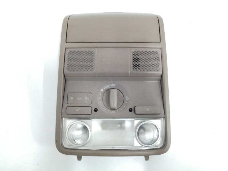 Recambio de luz interior para volkswagen passat berlina (3c2) advance referencia OEM IAM 3C0867489B 1K0947133 Recambio de luz interior para volkswagen passat berlina (3c2) advance referencia OEM IAM 3C0867489B 1K0947133