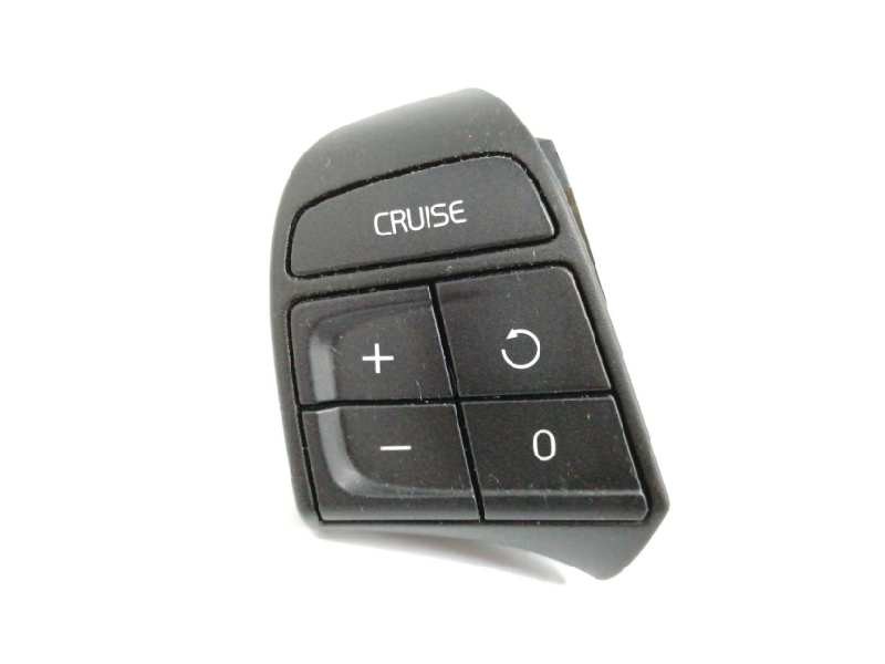 Recambio de mando volante para volvo xc70 2.4 diesel cat referencia OEM IAM 30739638 Recambio de mando volante para volvo xc70 2.4 diesel cat referencia OEM IAM 30739638
