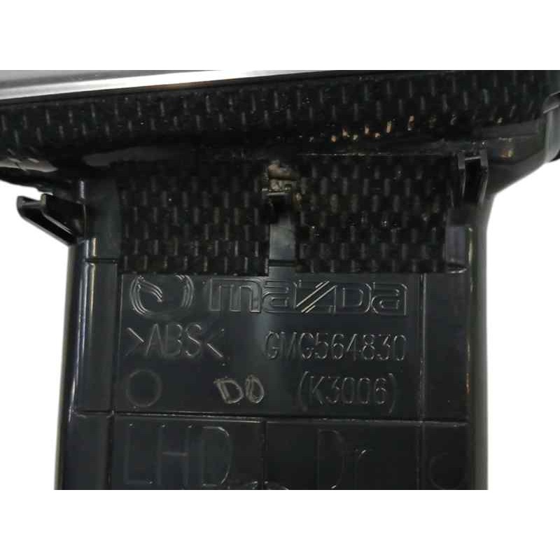 REJILLA AIREADORA DELANTERA IZQUIERDA