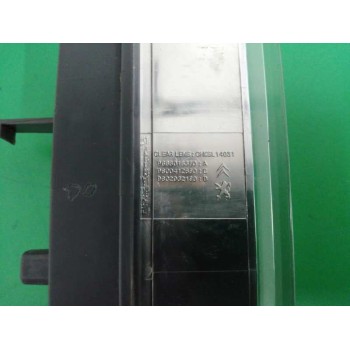 Recambio de luz central de freno para peugeot 308 referencia OEM IAM 9688016380 OBSERVAR FOTOS 