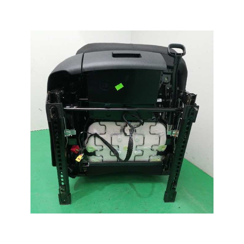 ASIENTO DELANTERO DERECHO