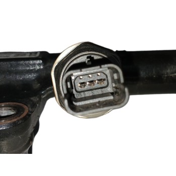 Recambio de rampa inyectora para peugeot 5008 1.2 12v e-thp referencia OEM IAM 9681909680  