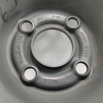 Recambio de neumatico repuesto para para varios modelos referencia OEM IAM  6JX15H2 ET49 4H 4X100