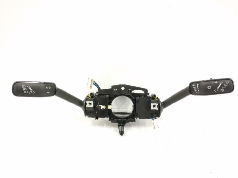 Recambio de mando multifuncion para seat leon sportstourer (kl8) 2.0 tdi referencia OEM IAM 5Q1953507FL Recambio de mando multifuncion para seat leon sportstourer (kl8) 2.0 tdi referencia OEM IAM 5Q1953507FL