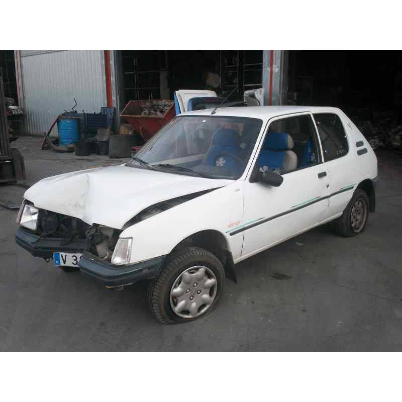 peugeot 205 berlina del año 1991