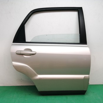 Recambio de puerta trasera derecha para kia sportage 2.0 turbodiesel cat referencia OEM IAM  OBSERVAR FOTOS 