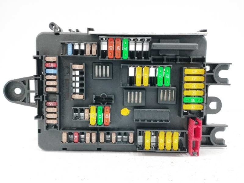 Recambio de caja reles / fusibles para bmw serie 3 gran turismo (f34) 2.0 16v turbodiesel referencia OEM IAM 61449389070  