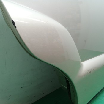 Recambio de puerta trasera derecha para kia sportage 2.0 turbodiesel cat referencia OEM IAM  OBSERVAR FOTOS 