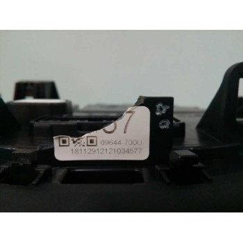 Recambio de cuadro instrumentos para toyota aygo 1.0 cat referencia OEM IAM 769167330U TIENE UN SOPORTE ROTO 