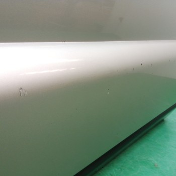 Recambio de puerta delantera izquierda para kia sportage 2.0 turbodiesel cat referencia OEM IAM  OBSERVAR FOTOS 