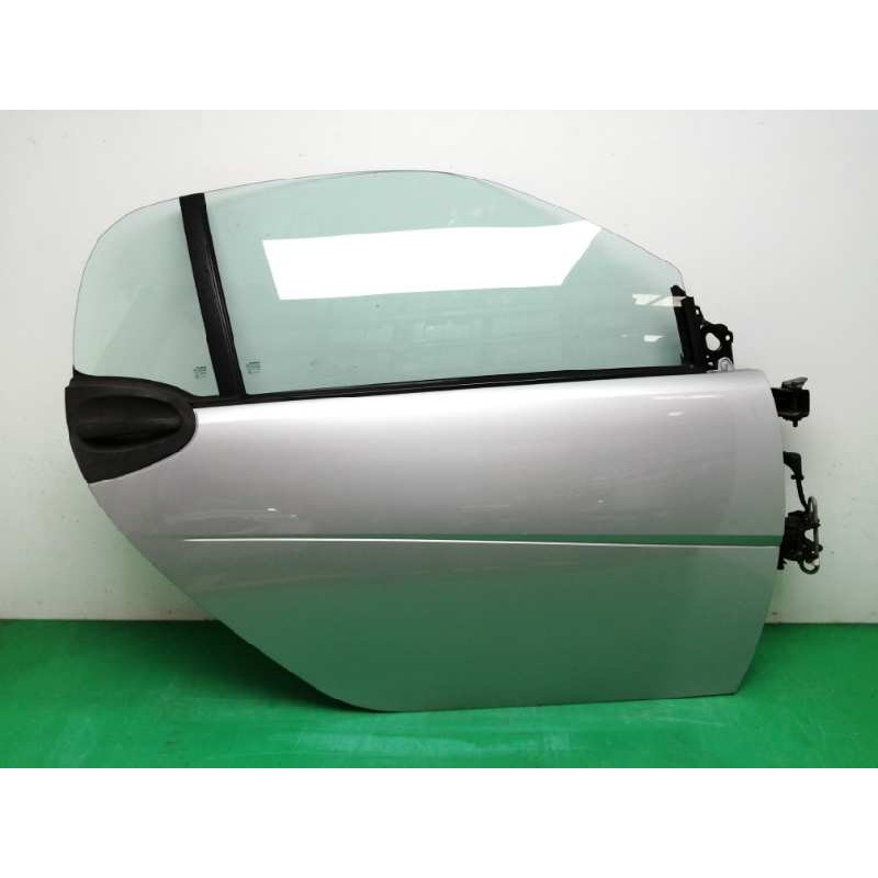 Recambio de puerta delantera derecha para smart coupe 1.0 cat referencia OEM IAM A4517220209  