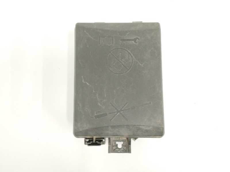 Recambio de caja reles / fusibles para chevrolet aveo berlina hatchback 1.4 cat referencia OEM IAM 95092985 Recambio de caja reles / fusibles para chevrolet aveo berlina hatchback 1.4 cat referencia OEM IAM 95092985