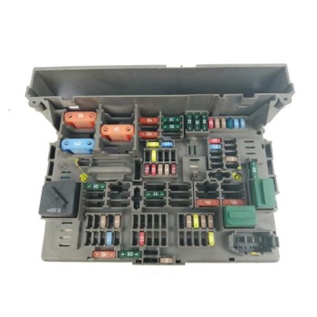 Recambio de caja reles / fusibles para bmw serie 3 touring (e91) 2.0 16v diesel referencia OEM IAM 61149116447 9116447 